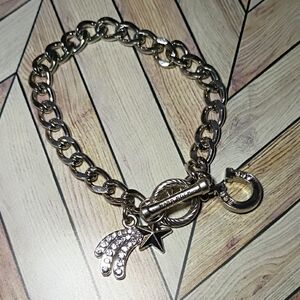 Hard Rock Casino Stainless Steel Horse Shoe & Rainbow Toggle Charm Bracelet EUC